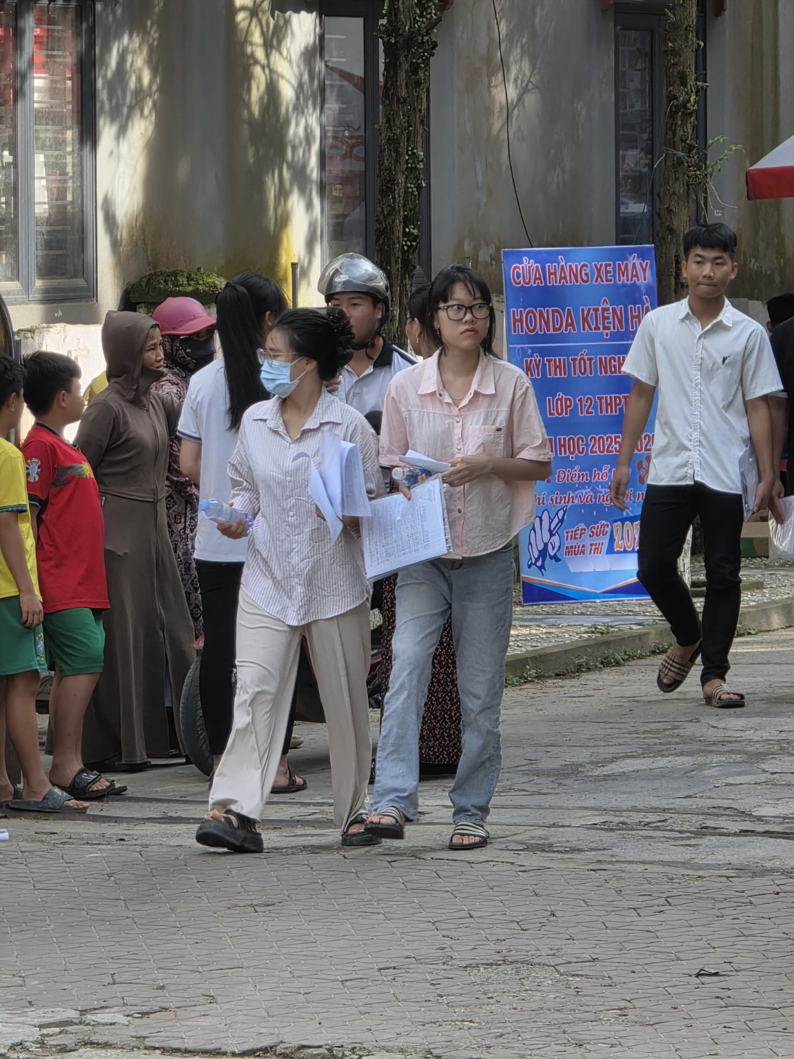 Kết nối người lao động tại điểm tuyển dụng